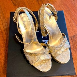 Naturalizer - Strappy Gold Snake Skin platform sandals with block heels